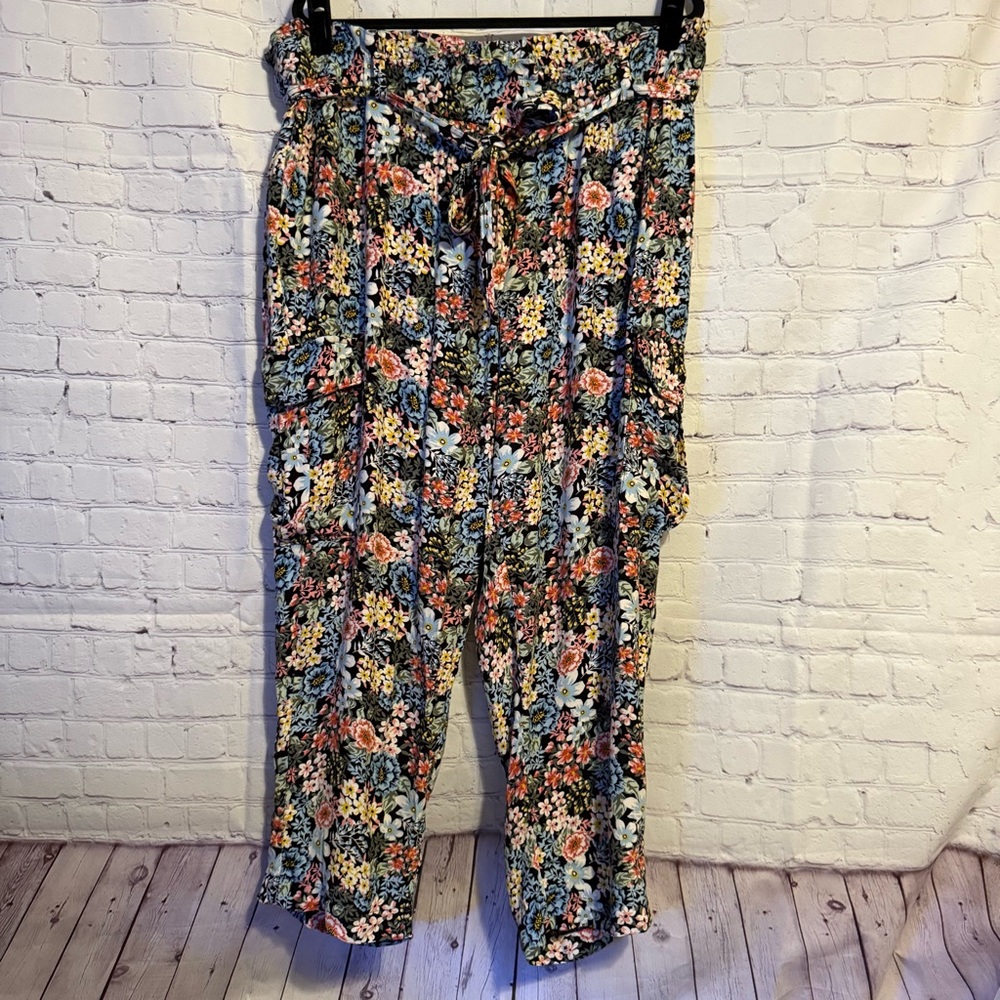 LOFT Floral Cargo Pants